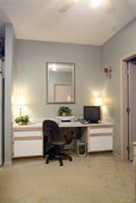 Built-in Desk Nook - One-Bdrm