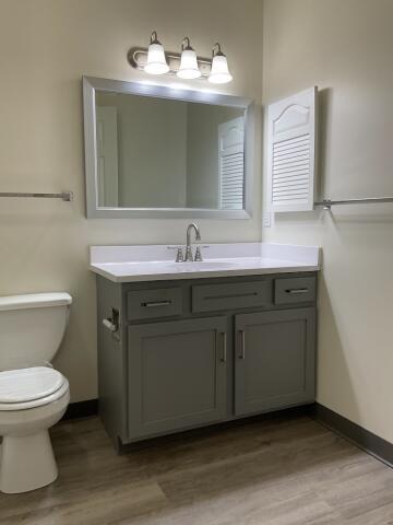 Premium Suite - Master Bathroom